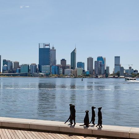 4 Center Of South Perth Apartment Exterior photo